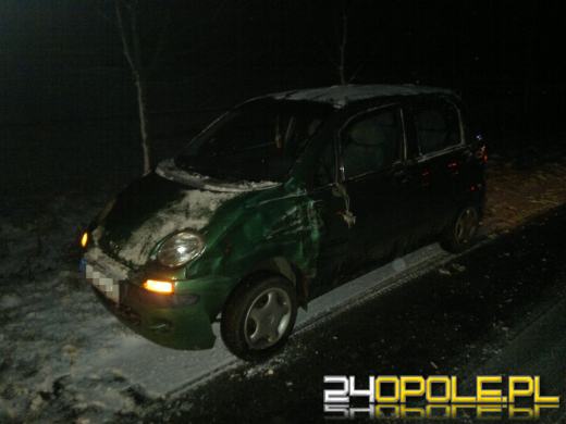 Bus wpadł w poślizg, trzy osoby zostały ranne