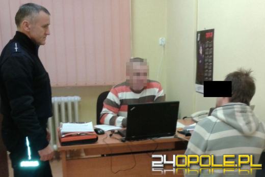 Dwaj Opolanie pobili i okradli przechodnia