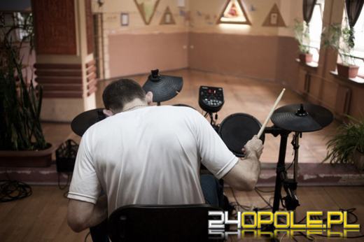 Fotoreporter z Opola tropem więziennych muzyków