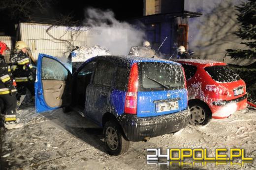Dwa samochody spłonęły w nocy w Opolu