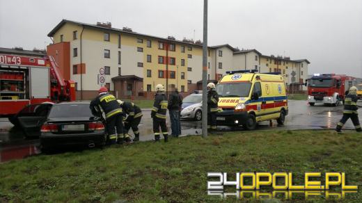 Zderzenie w Alei Solidarności, dwie kobiety trafiły do szpitala