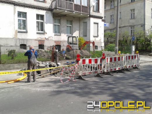 Trwa usuwanie awarii gazociągu na ul. Grunwaldzkiej