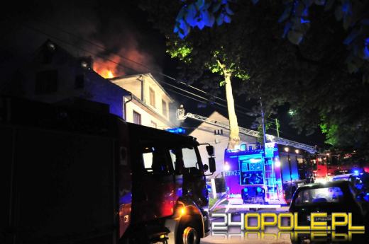 Tragiczny pożar budynku wielorodzinnego w Opolu. Zginęła kobieta.