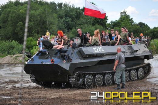 Tarcza 2013. Na poligon w Winowie zjechały czołgi i transportery.