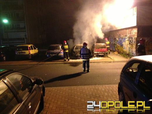 Pożar samochodów na ul. Prószkowskiej