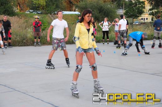 Nocne rolkowanie na ulicach Opola