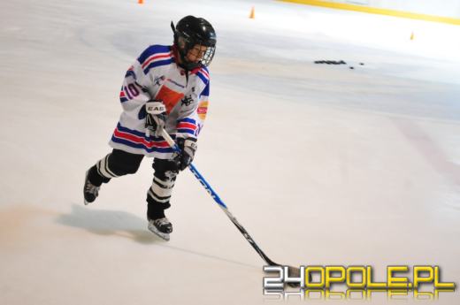 Zajęcia MOSiR na lodowisku robią furorę