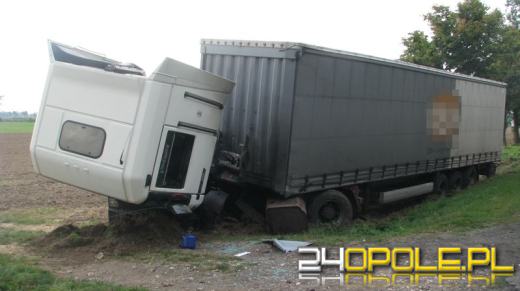 Tragiczne zderzenie pod Kluczborkiem, nie żyje kierowca lexusa