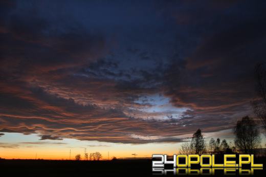 Piękny zachód słońca nad Opolszczyzną