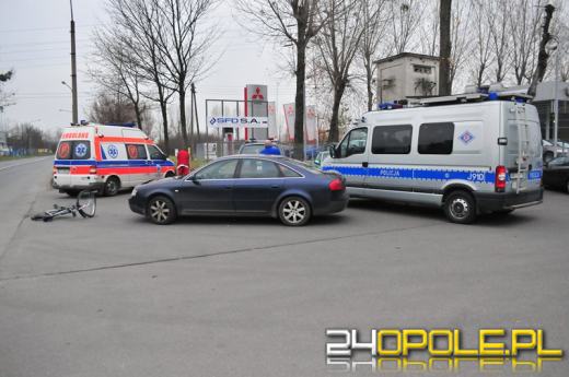 Rowerzystka wjechała w samochód