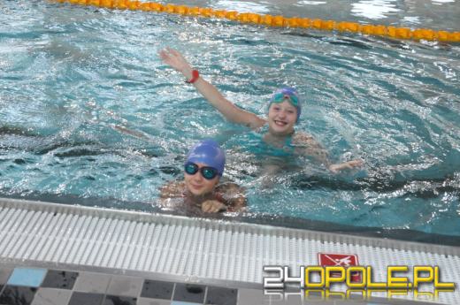 Dzieci przetestowały nową pływalnię w Opolu [wideo]