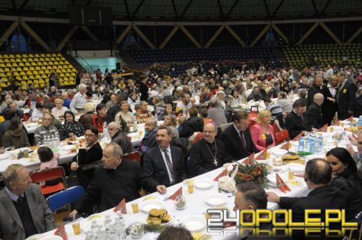 1600 osób na Wigilii dla Bezdomnych i Samotnych w Opolu
