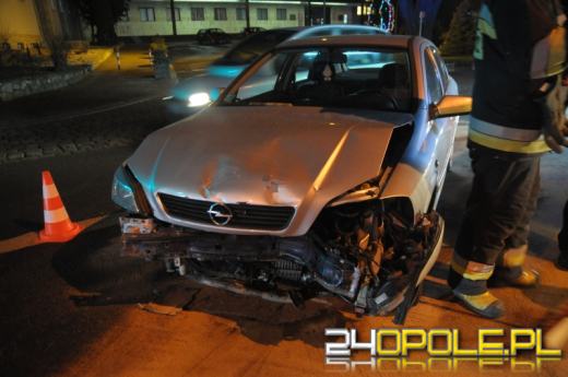 Wypadek na ul. Piastowskiej, kobieta trafiła do szpitala