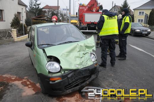 Dostawczy fiat i daewoo matiz zderzyły się na ul. Oleskiej