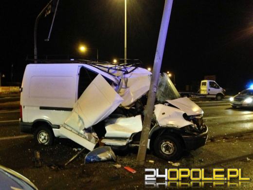 Wymusił pierwszeństwo na skrzyżowaniu, uderzył w lawetę