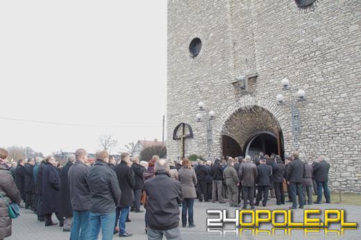 Zdzieszowice pożegnały Dietera Przewdzinga. Tłumy na pogrzebie burmistrza.