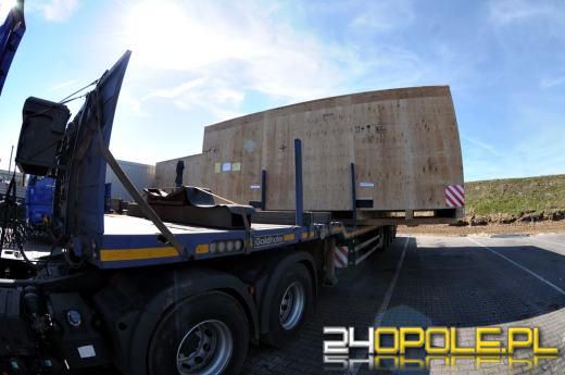 Uwaga kierowcy, transport ponadgabarytowy utrudni ruch