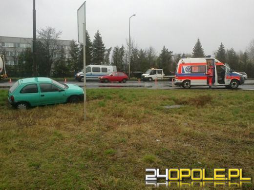 Próbował uniknąć zderzenia, wylądował w rowie