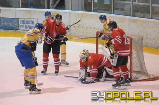 Hokejowy show na Toropolu. Olimpijczycy zagrali z Orlikiem.