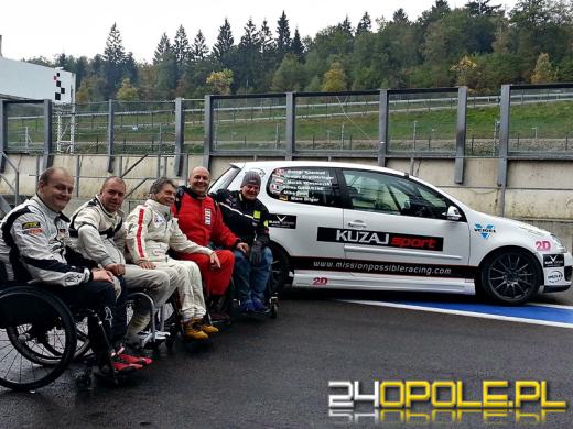 Niepełnosprawny kierowca wystartuje w prestiżowym wyścigu