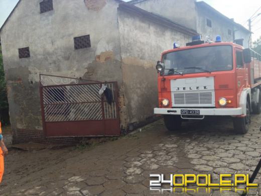 Oberwanie chmury nad Głuchołazami. Zalane posesje i sklepy.