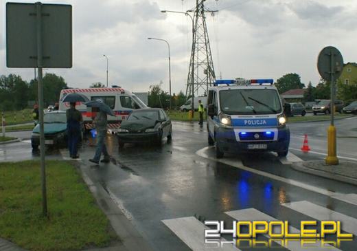 Wypadek w Żłobiźnie, 3 osoby w szpitalu