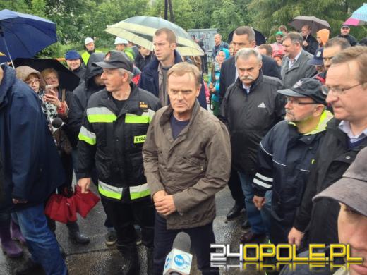 Donald Tusk w zalanych Głuchołazach: Nadzwyczajna solidarność sąsiedzka