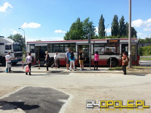 Ciężarówka uderzyła w autobus MZK