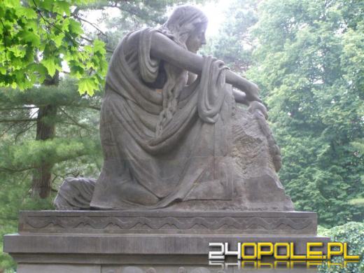 W Łambinowicach odsłonięto Pomnik Jeńców Serbskich