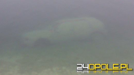 Strażacy wyłowili z kamionki Silesia samochód osobowy