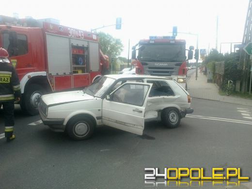 Wypadek w Lędzinach. 82-latka trafiła do szpitala