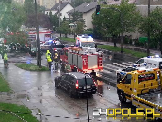 Kobieta zignorowała czerwone światło doprowadzając do wypadku