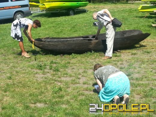 Wędkarze znaleźli łódkę, która może mieć kilkaset lat