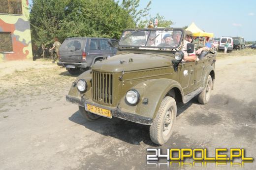 Miłośnicy pojazdów militarnych zjechali do Winowa