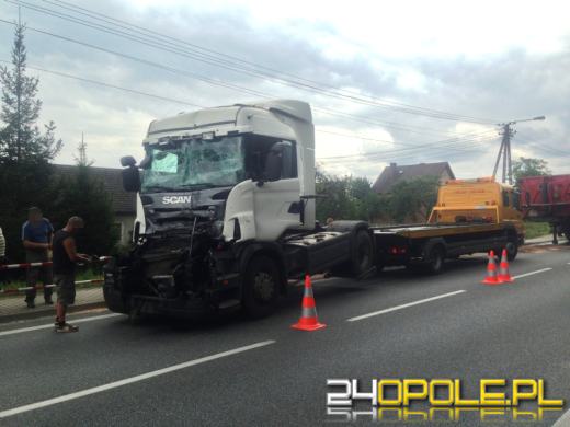 Cztery osoby ranne po wypadku w Walidrogach