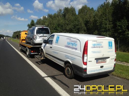 Trzy samochody zderzyły się na A4