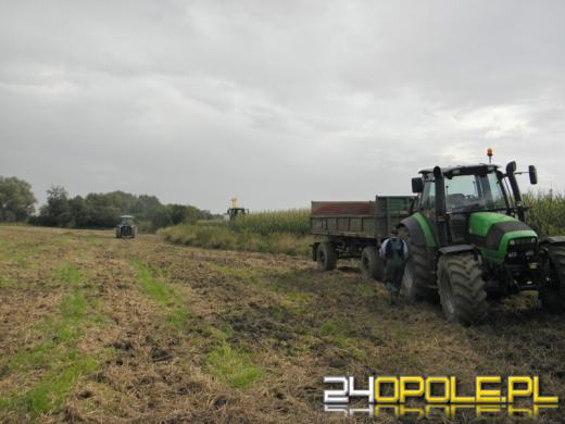 Wypadek przy pracach rolnych. 57-latek trafił do szpitala