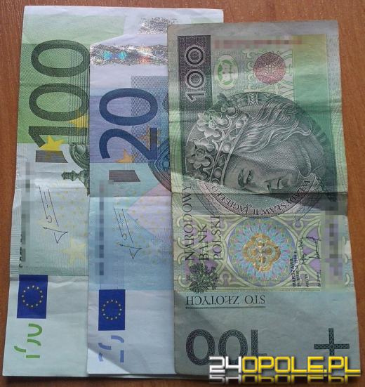 Pijany Niemiec zatrzymany na bramkach A4. Chciał przekupić policjantów.