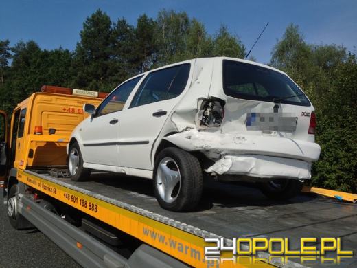Skoda i volkswagen zderzyły się w Dąbrowie