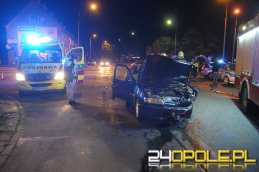 Wypadek na skrzyżowaniu Oleskiej i Chabrów