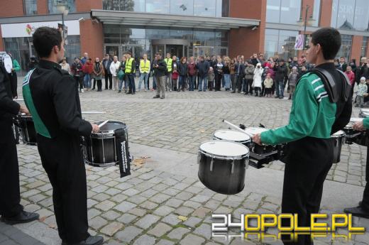 Orkiestra z USA dała koncert na ulicach Opola