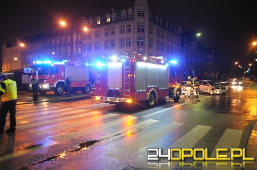 Wypadek na skrzyżowaniu. 31-latek zignorował czerwone światło.