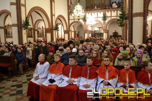 Tłumy Opolan na pasterkach w całym regionie