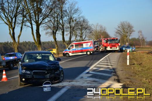 Wypadek podczas wyprzedzania na trasie Opole - Nysa