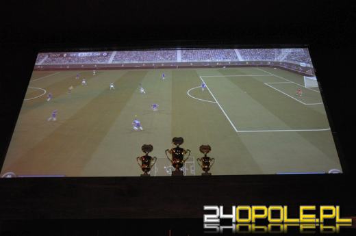 Rozpoczęły się rozgrywki turnieju Fifa 15