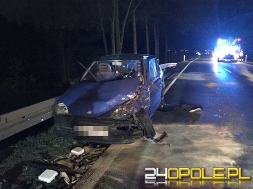 Wypadek podczas wyprzedzania, jedna osoba w szpitalu