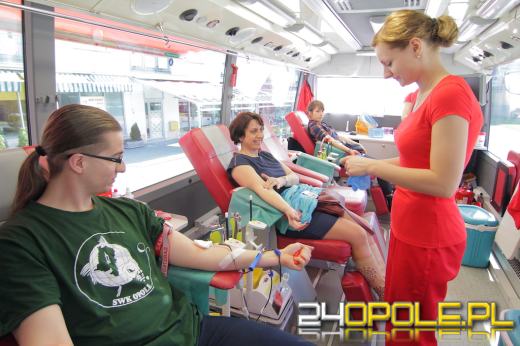 Aktywnie, charytatywnie i z gwiazdami telewizji. Dzień Kobiet w Opolu.