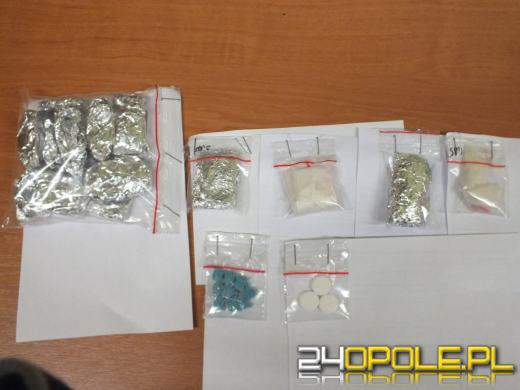 Diler i jego klient wpadli z narkotykami