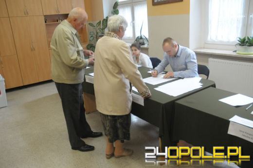 Opolanie wybierają prezydenta RP. Dziś druga tura wyborów.