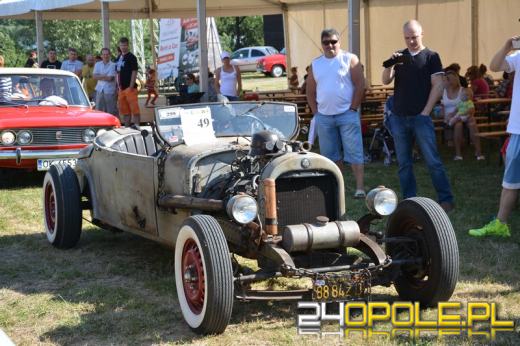 Zabytki motoryzacji zjechały nad "Balaton"